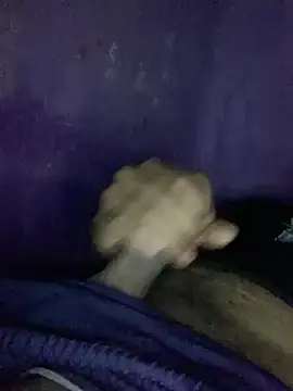 hotman29 online show from 12-17-25, 01:00