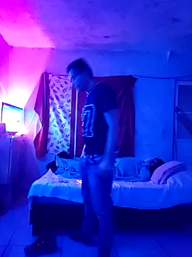 Snapshot of PitoDuroWuero chatting on 12-19-25, 12:45 PitoDuroWuero online show from 12-19-25, 12:45