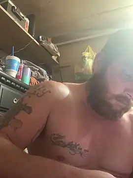 Snapshot of bkuterbach2015 chatting on 12-15-25, 01:59 bkuterbach2015 online show from 12-15-25, 01:59