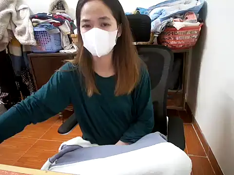 ---Lusi03--- online show from 01-13-26, 04:01