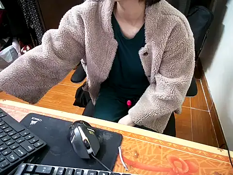 ---Lusi03--- online show from 02-05-26, 09:52