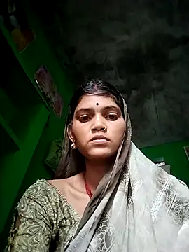 Snapshot of Jooli_cuty chatting on 06-30-26, 02:34 Jooli cuty online show from 06-30-26, 02:34