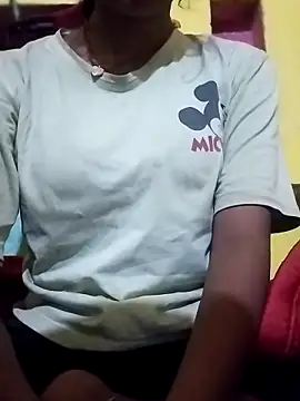 Snapshot of Hot_sega chatting on 11-21-25, 05:00 Hot sega online show from 11-21-25, 05:00