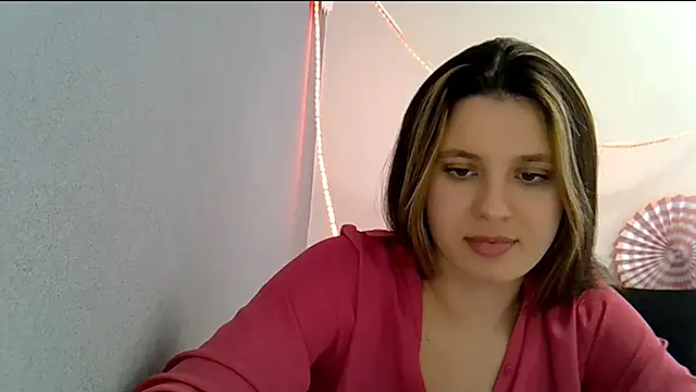 Snapshot of KiraHoney chatting on 02-24-26, 01:20 KiraHoney online show from 02-24-26, 01:20