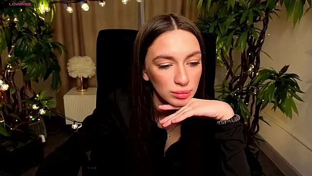 Snapshot of TaraWheeler chatting on 01-17-26, 12:54 TaraWheeler online show from 01-17-26, 12:54