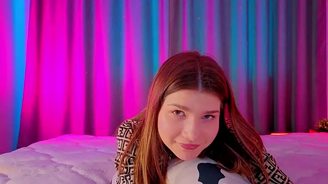 Snapshot of WilmaJohnson chatting on 02-13-26, 08:43 WilmaJohnson online show from 02-13-26, 08:43