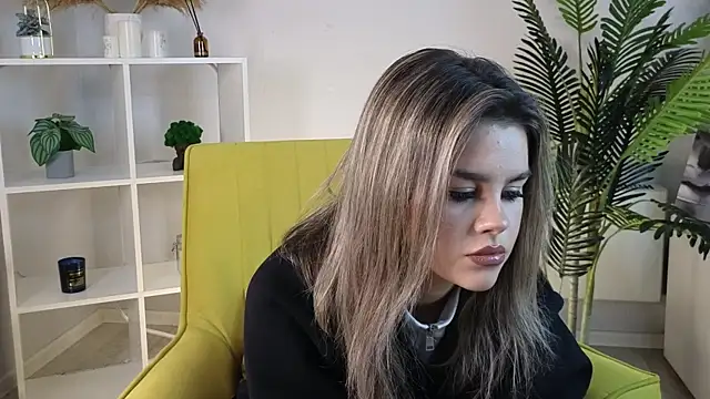 AmaliaProst online show from 11-04-25, 10:47