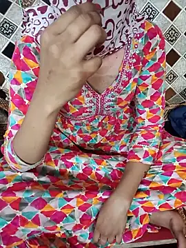 Snapshot of Tamil_White_Rose chatting on 02-24-26, 06:39 Tamil White Rose online show from 02-24-26, 06:39