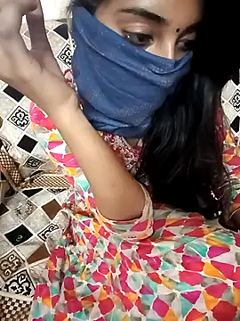 Snapshot of Tamil_White_Rose chatting on 02-25-26, 07:51 Tamil White Rose online show from 02-25-26, 07:51