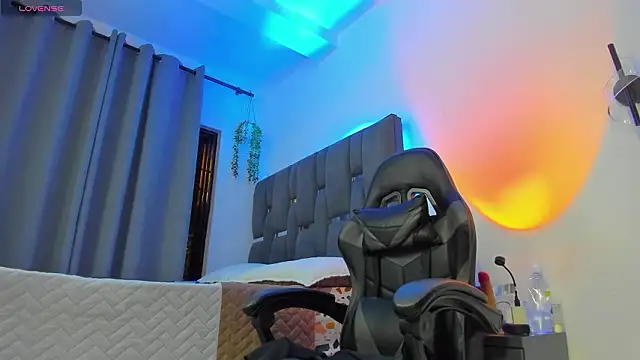 Snapshot of noah_corvelle chatting on 02-13-26, 05:14 noah corvelle online show from 02-13-26, 05:14