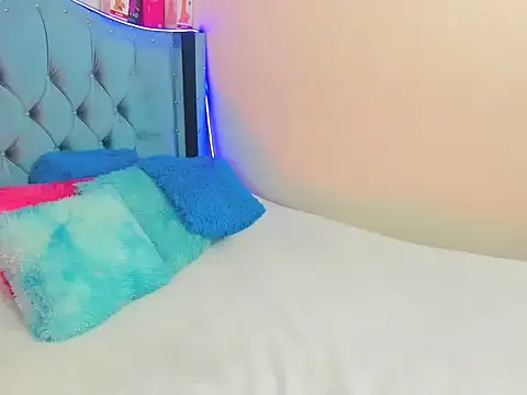 Aurora sky9 online show from 01-16-26, 09:19