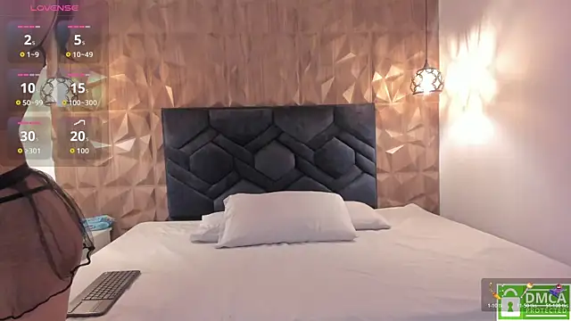 Snapshot of Kiara_velvet__ chatting on 11-30-25, 03:43 Kiara velvet online show from 11-30-25, 03:43