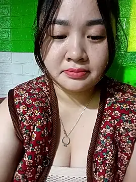 Bee-bgolden online show from 12-20-25, 02:40