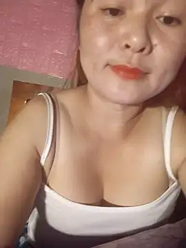 Panda-white online show from 11-08-25, 01:11