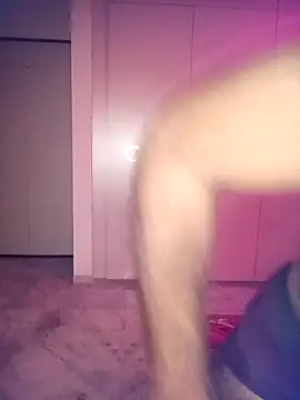 Snapshot of RubyEntity chatting on 11-20-25, 07:35 RubyEntity online show from 11-20-25, 07:35