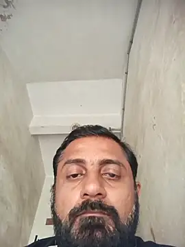 Snapshot of RubyEntity chatting on 11-21-25, 08:02 RubyEntity online show from 11-21-25, 08:02