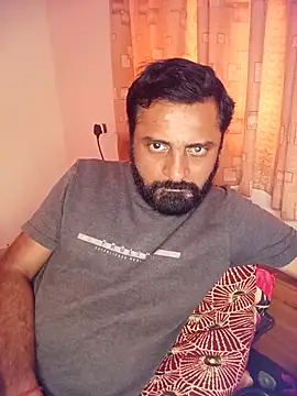 Snapshot of RubyEntity chatting on 11-27-25, 11:12 RubyEntity online show from 11-27-25, 11:12