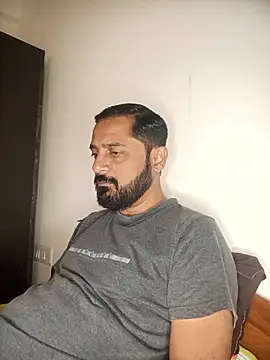 Snapshot of RubyEntity chatting on 01-14-26, 03:01 RubyEntity online show from 01-14-26, 03:01