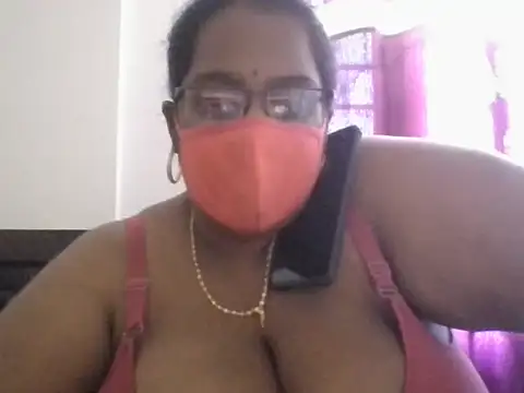 hootypriya online show from 04-08-26, 06:35