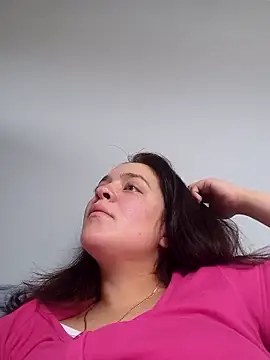 Snapshot of LinaGlow_ chatting on 11-20-25, 08:47 LinaGlow online show from 11-20-25, 08:47