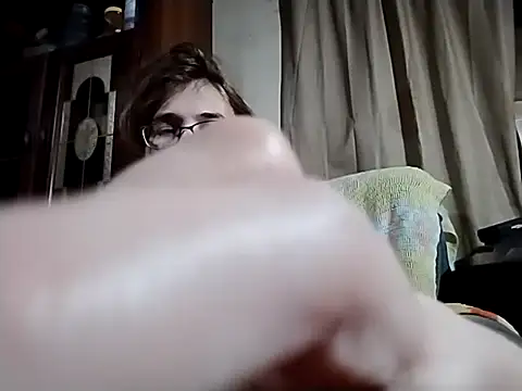 Snapshot of Harley_and_The_Joker chatting on 11-24-25, 12:32 Harley and The Joker online show from 11-24-25, 12:32