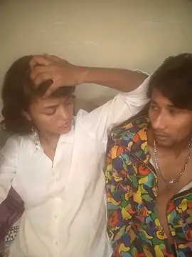 Snapshot of Freakingromance chatting on 02-18-26, 07:32 Freakingromance online show from 02-18-26, 07:32