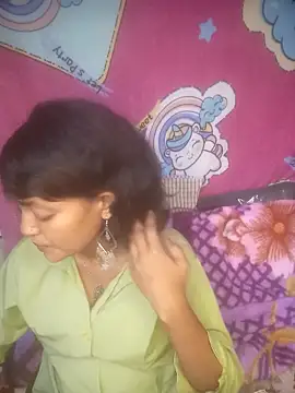 Snapshot of Freakingromance chatting on 02-22-26, 08:18 Freakingromance online show from 02-22-26, 08:18