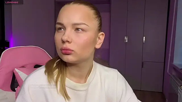 Lunar Flare online show from 11-19-25, 08:14