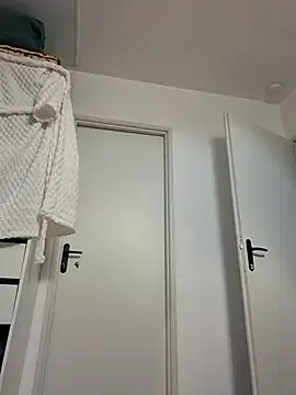 Snapshot of inamx69x chatting on 11-18-25, 09:25 inamx69x online show from 11-18-25, 09:25