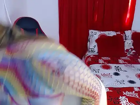 Snapshot of lesly_36 chatting on 12-14-25, 05:51 lesly 36 online show from 12-14-25, 05:51