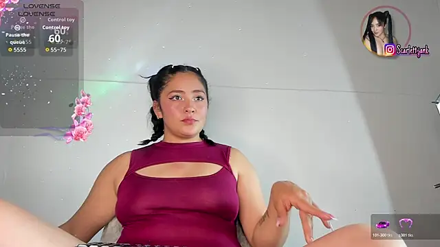 Snapshot of Scarlett_Jank chatting on 05-11-26, 09:01 Scarlett Jank online show from 05-11-26, 09:01