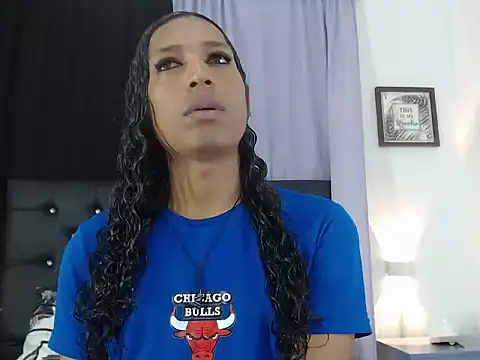 MiaCoock online show from 11-26-25, 12:28