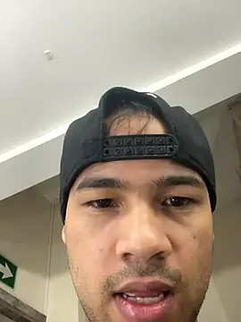 Eithan Walt online show from 11-10-25, 12:31