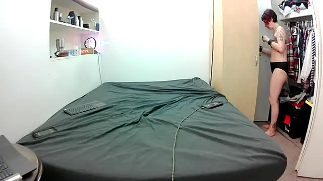 Snapshot of Empress_Lilith chatting on 04-28-26, 05:18 Empress Lilith online show from 04-28-26, 05:18