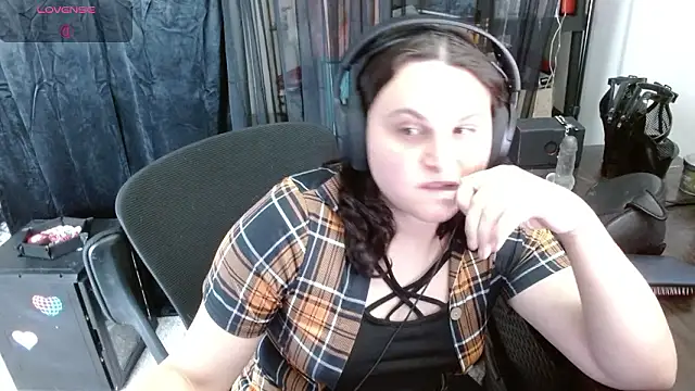 Snapshot of Salacious_Sage chatting on 02-21-26, 10:00 Salacious Sage online show from 02-21-26, 10:00