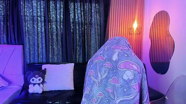 Snapshot of ravencollen chatting on 02-11-26, 05:40 ravencollen online show from 02-11-26, 05:40