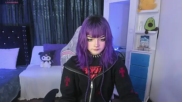 Snapshot of ravencollen chatting on 02-17-26, 05:30 ravencollen online show from 02-17-26, 05:30