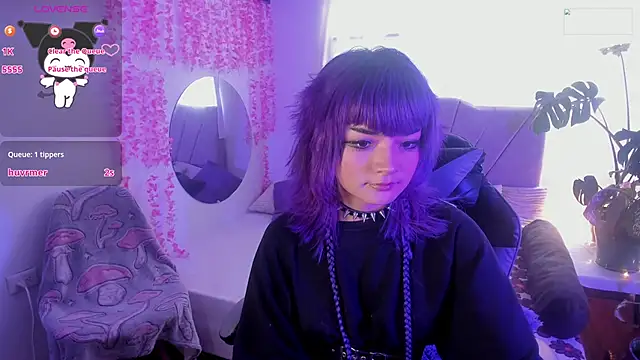 Snapshot of ravencollen chatting on 02-24-26, 06:06 ravencollen online show from 02-24-26, 06:06