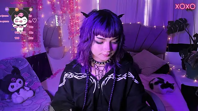 Snapshot of ravencollen chatting on 02-28-26, 05:58 ravencollen online show from 02-28-26, 05:58