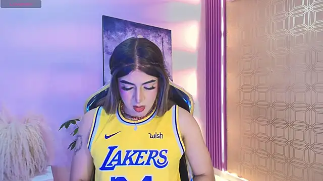 camii raux online show from 12-19-25, 04:19