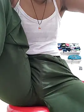 Isha kumari 69 online show from 03-14-26, 04:45