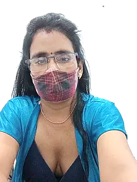 sanjana077 online show from 02-18-26, 04:52