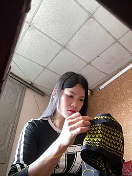 Snapshot of Beolulu chatting on 01-18-26, 03:32 Beolulu online show from 01-18-26, 03:32