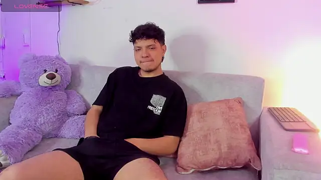 MidNightTouch-21 online show from 11-08-25, 01:06