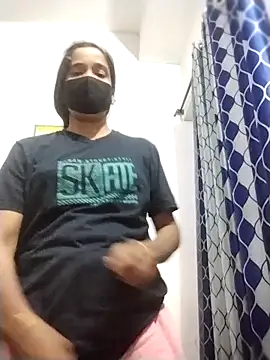 Snapshot of Fast_lady chatting on 02-06-26, 02:20 Fast lady online show from 02-06-26, 02:20