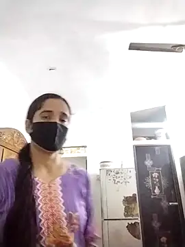 Snapshot of Fast_lady chatting on 02-16-26, 12:56 Fast lady online show from 02-16-26, 12:56