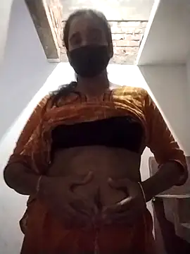 Snapshot of Fast_lady chatting on 02-20-26, 12:38 Fast lady online show from 02-20-26, 12:38