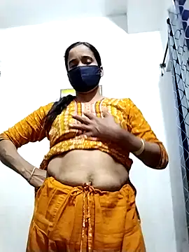 Snapshot of Fast_lady chatting on 02-25-26, 02:16 Fast lady online show from 02-25-26, 02:16