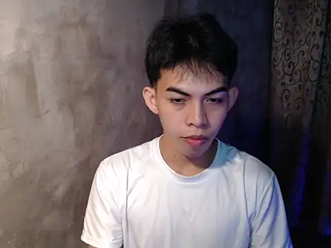 Urhotsilverboy online show from 01-11-26, 02:33