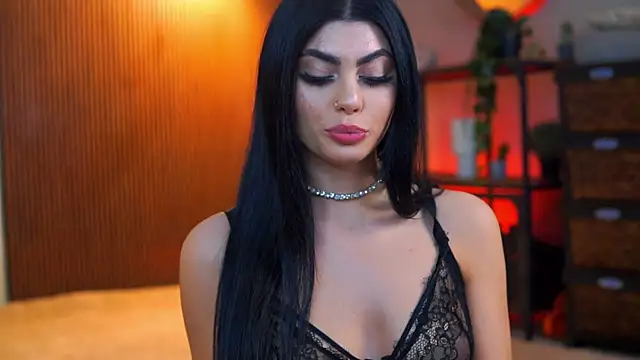 RavennaDArcy online show from 12-02-25, 07:09